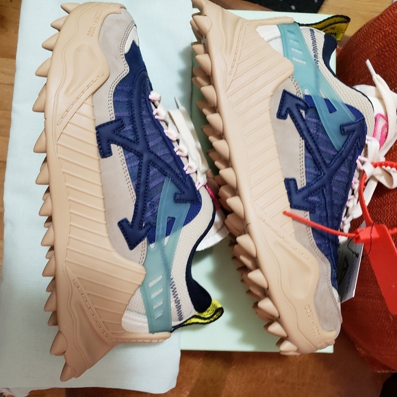 Sold...Off-white odsy-1000 - Picture 1 of 9